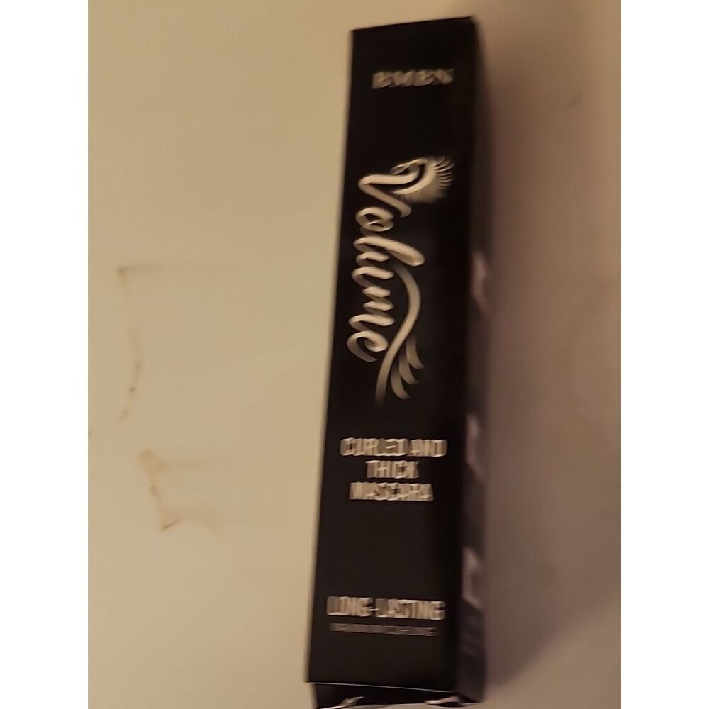 Volumizing Curled and Thick Mascara 5D